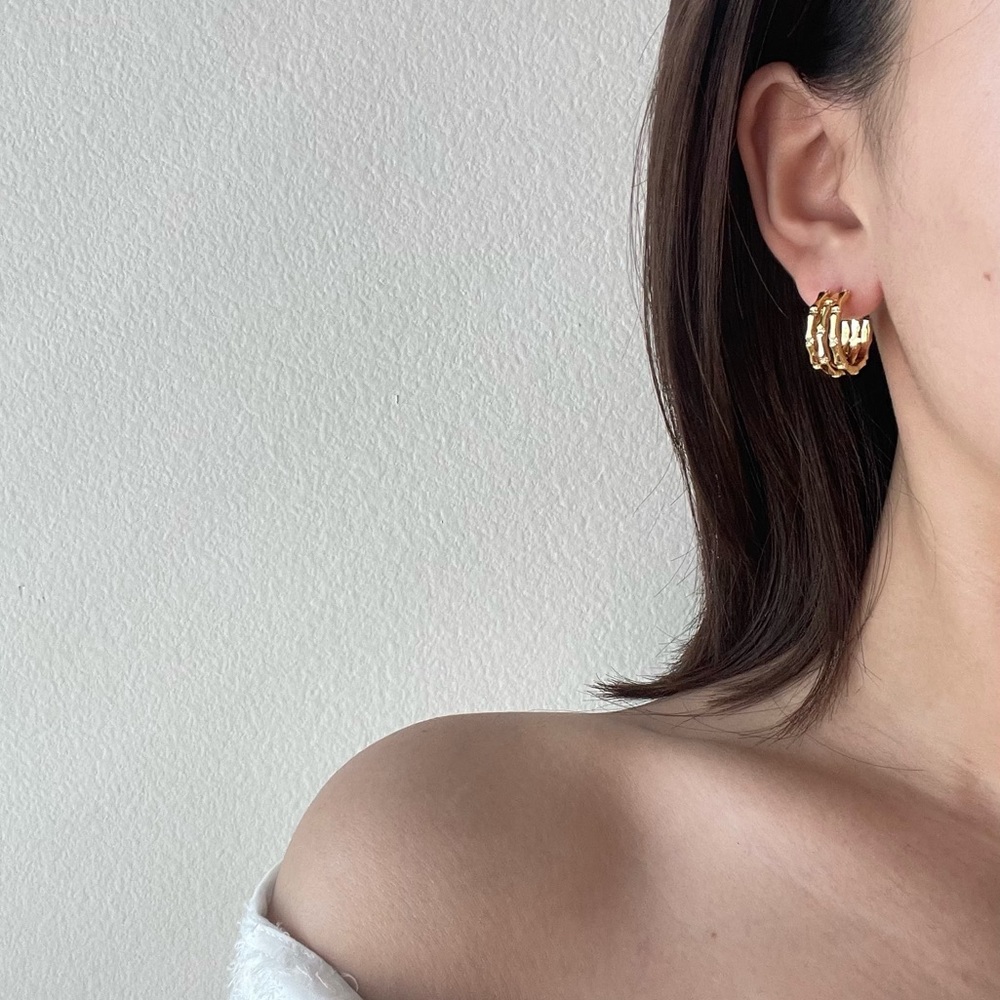 CLOSING SALE! 💕18K Gold Plated Sparky Bamboo Shape Hoop Earrings - Picture 11 of 13
